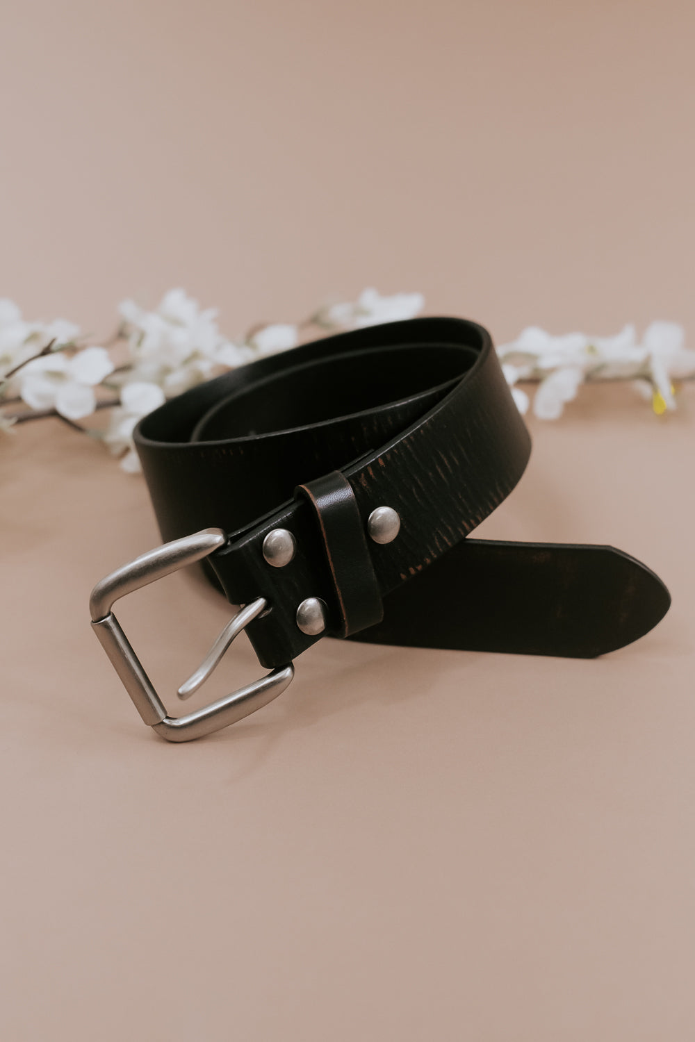 Classic Belt Black in Leather – The Row