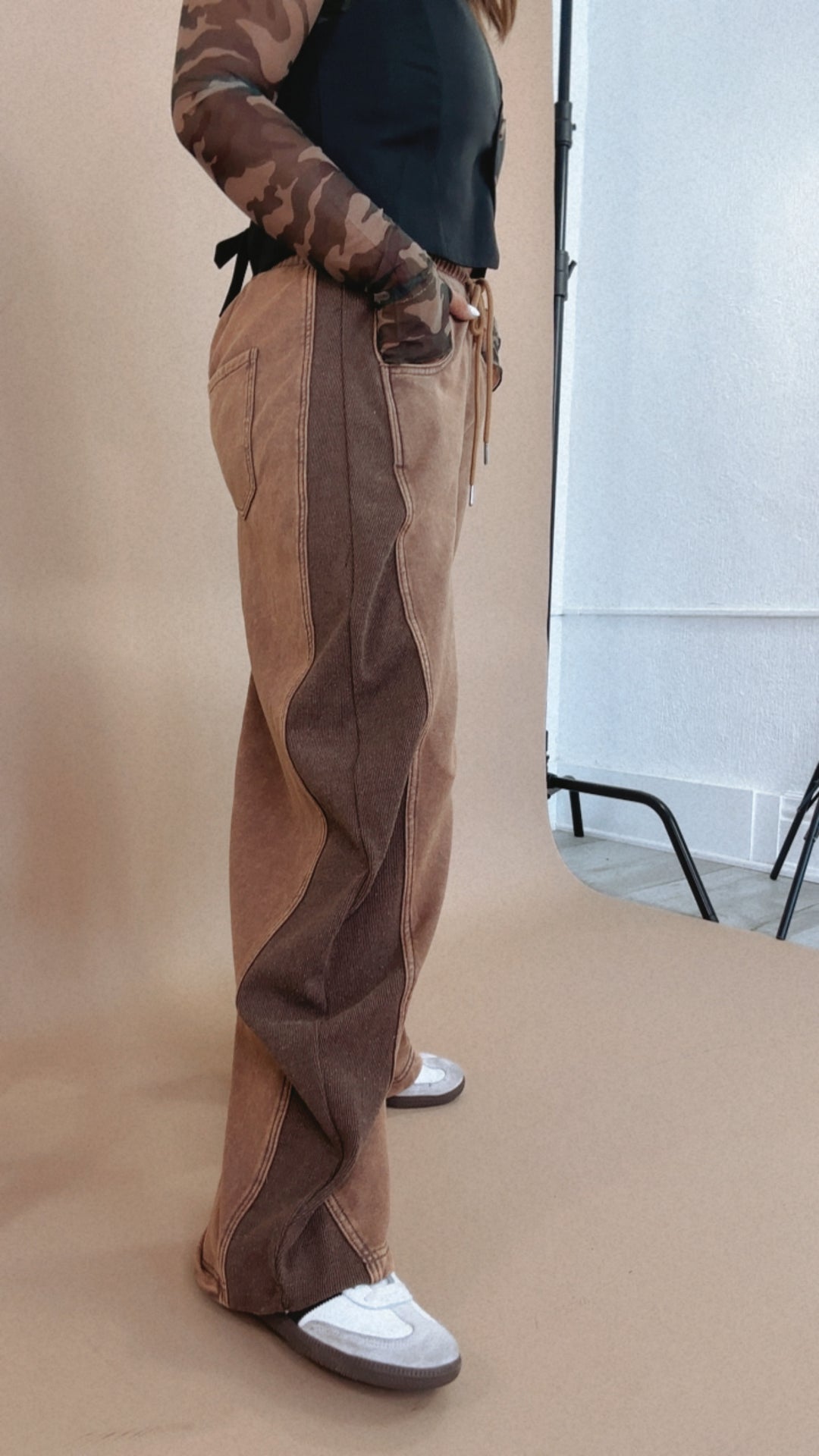 Trend Setter Barrel Leg Sweatpant, Brown