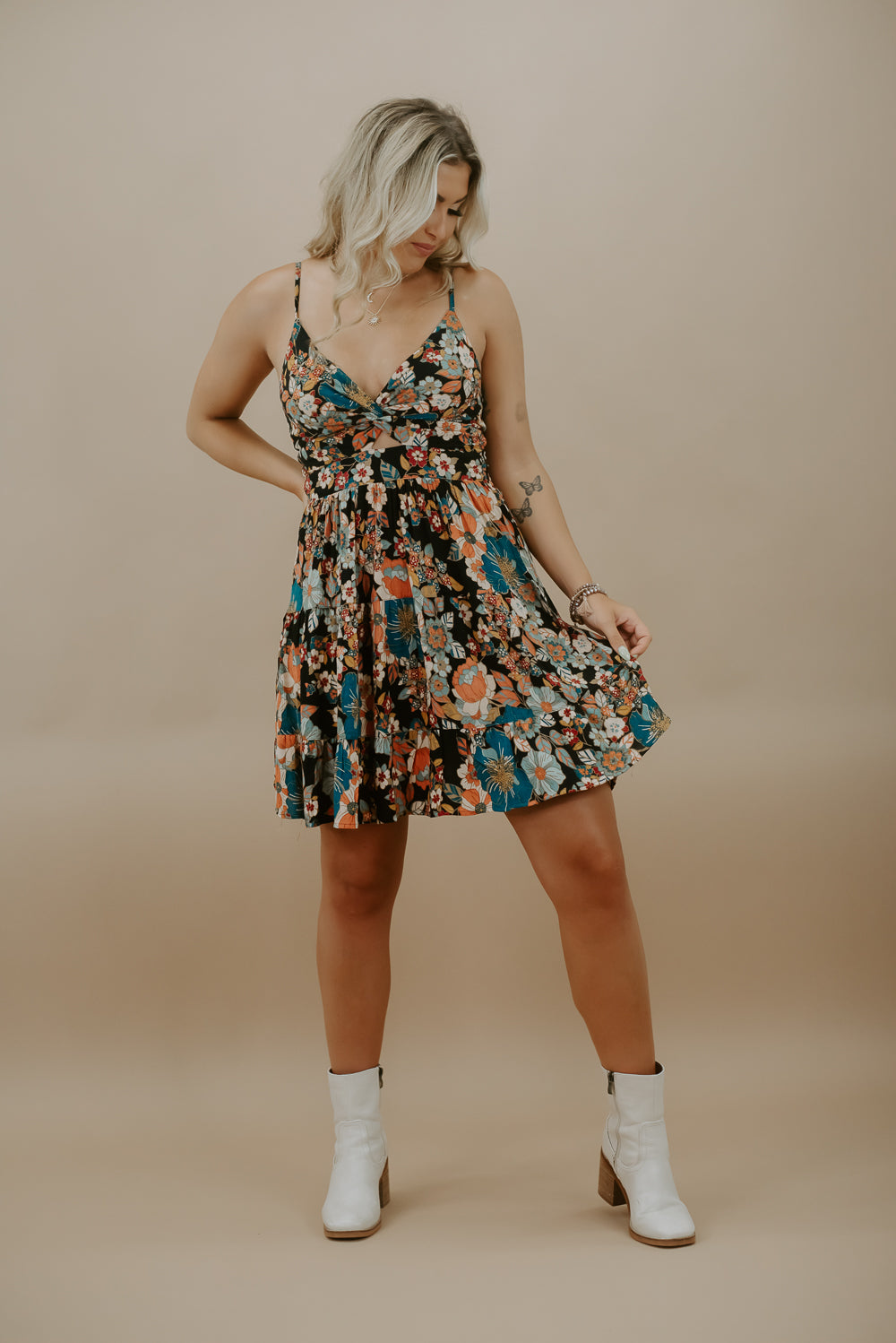 Floral hotsell keyhole dress