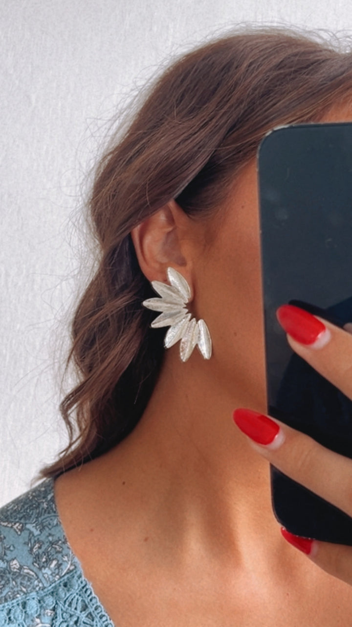 Treasure Jewels: Abientot Silver Earring