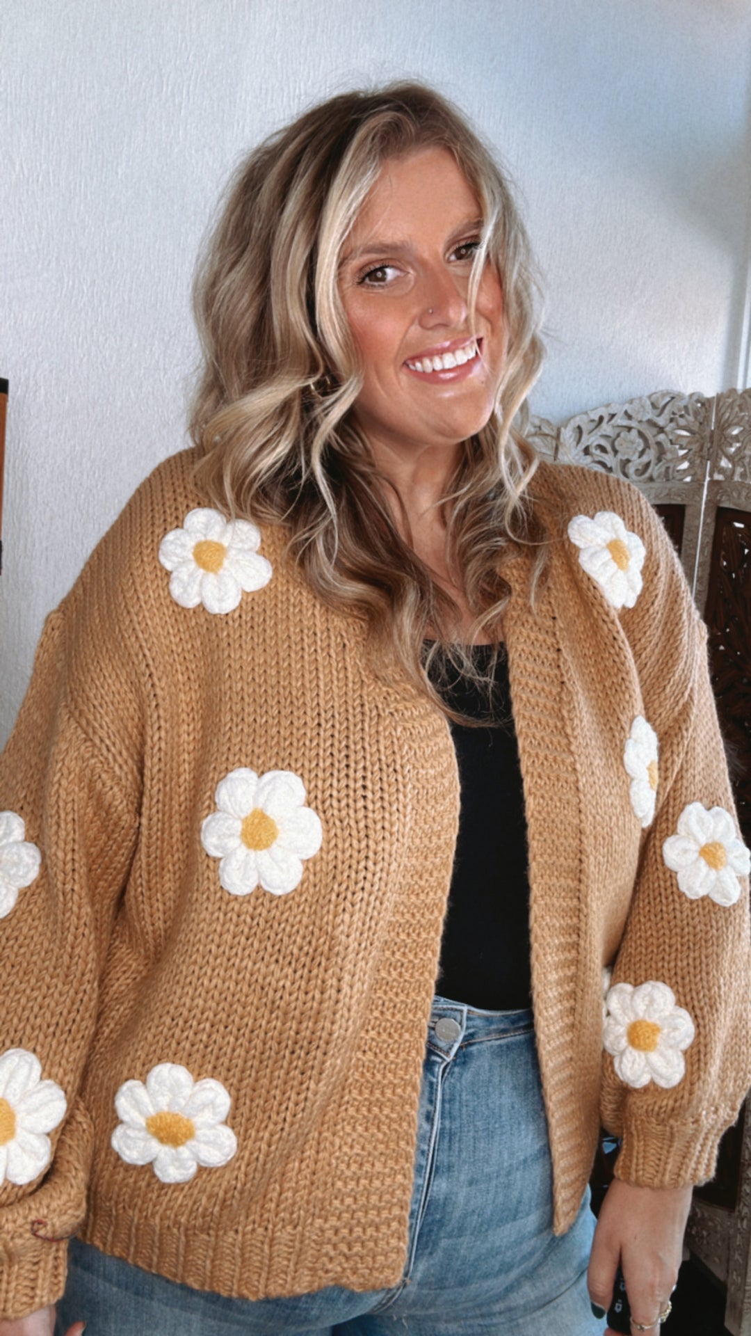 Touch Of Daisy Floral Knit Cardi, Camel