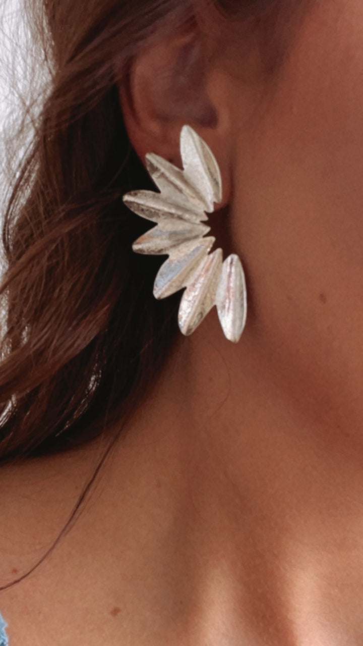 Treasure Jewels: Abientot Silver Earring