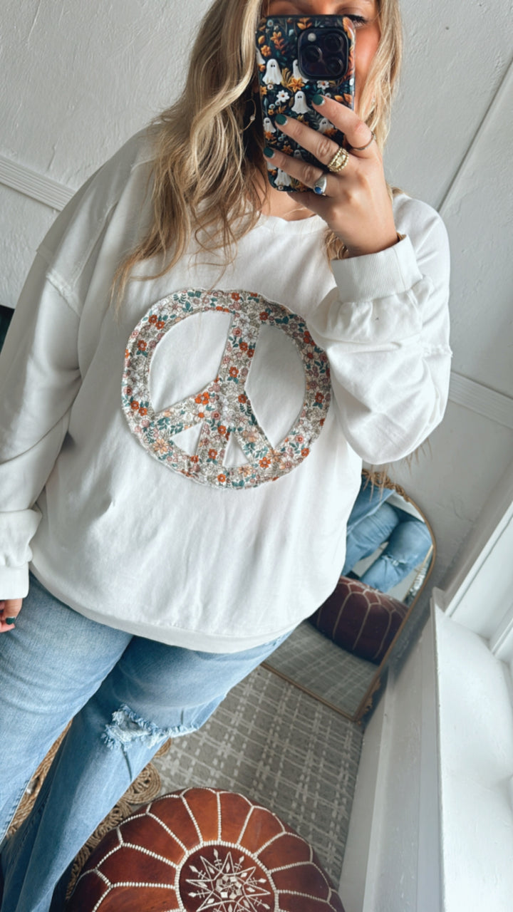 Patchy Floral Peace Sweatshirt, White