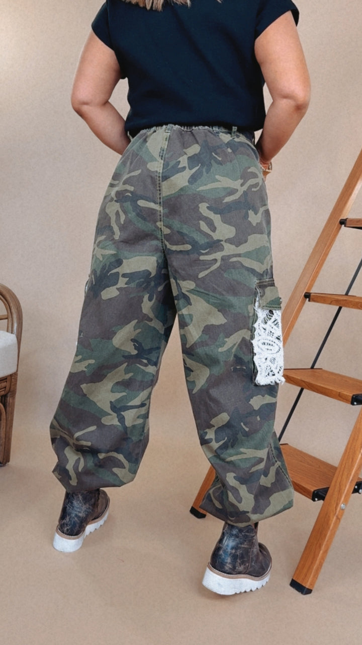 POL: Distressed Camo Joggers Patchwork Pockets