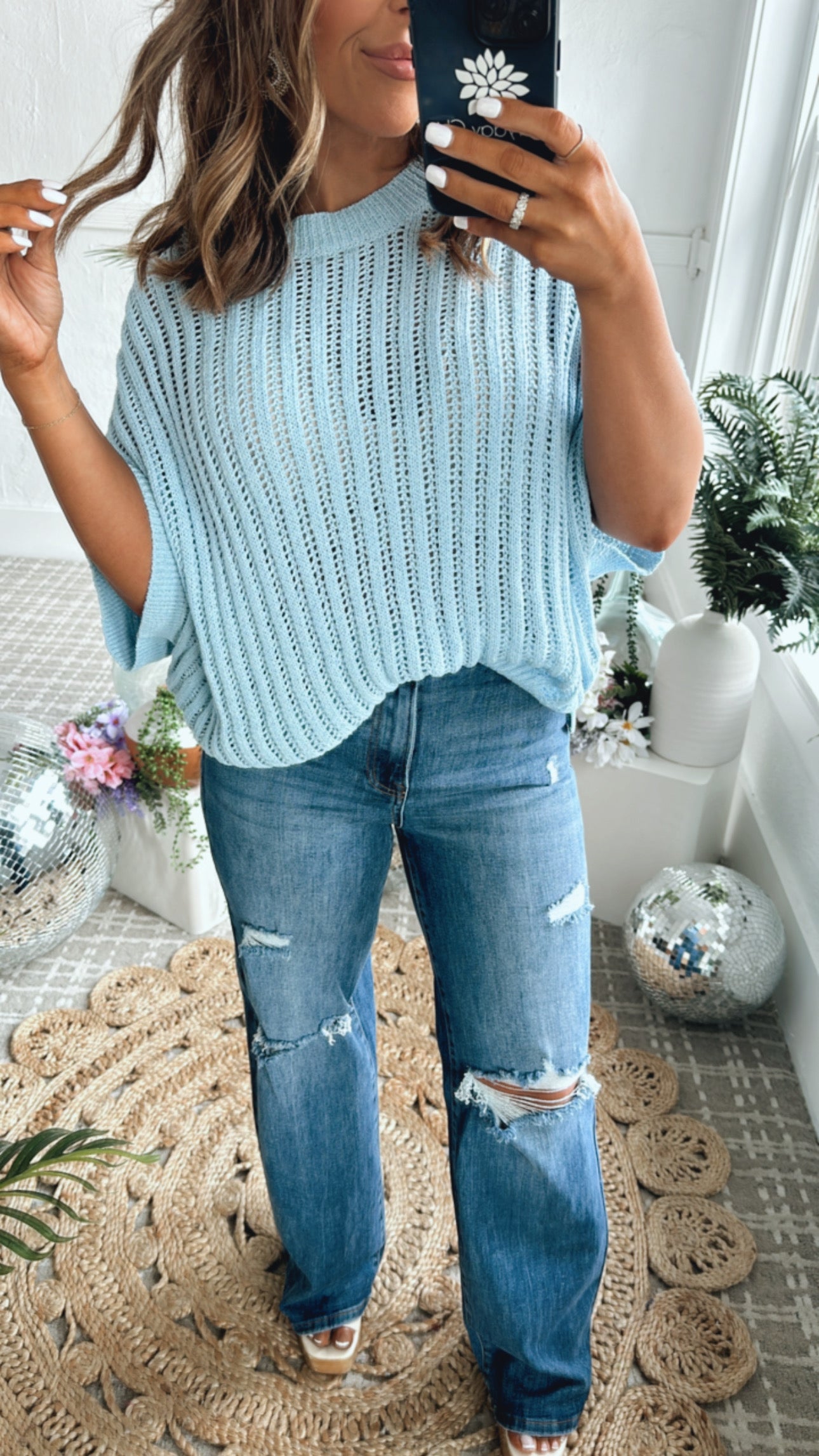 Light blue short sleeve sweater online