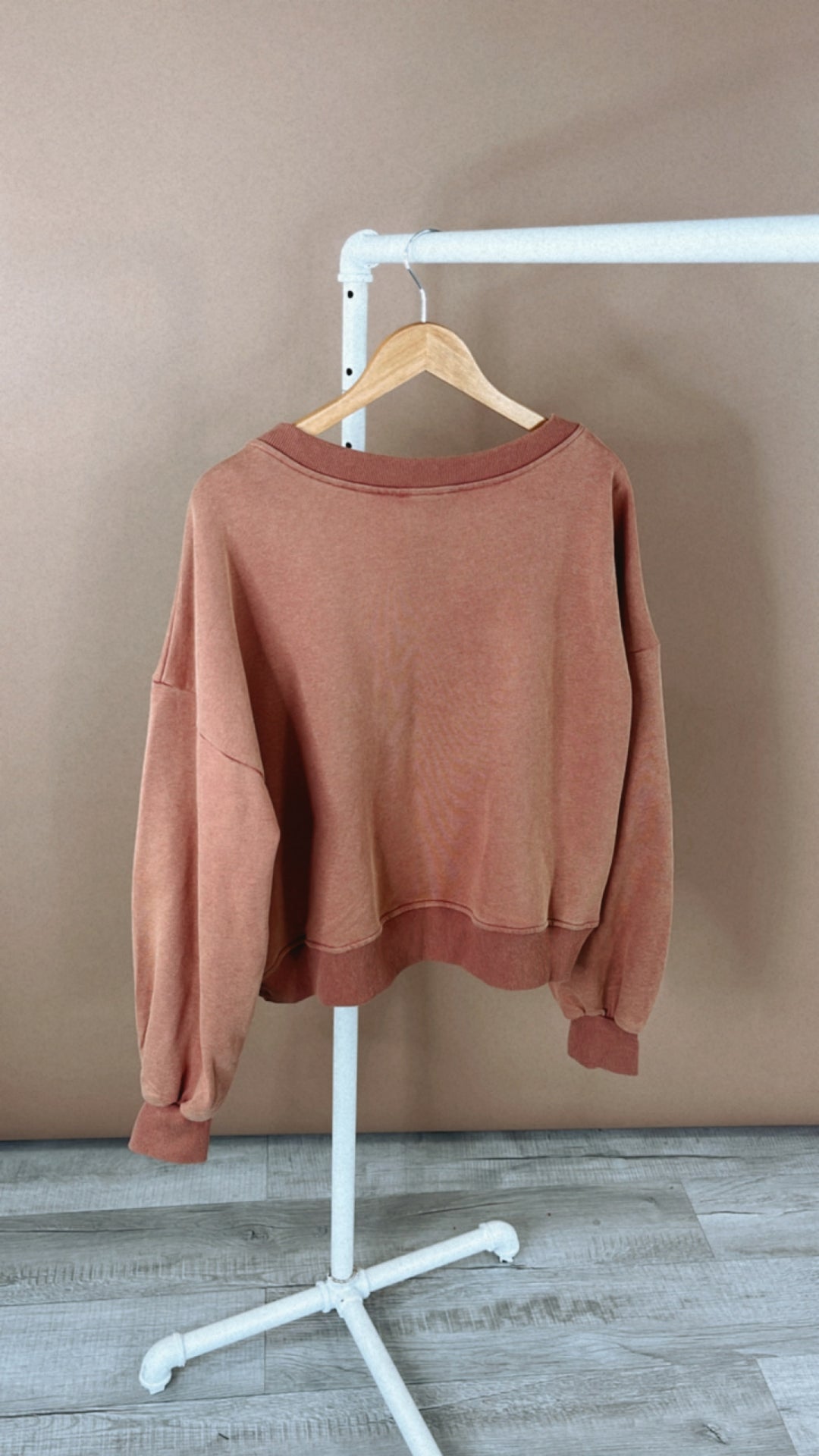 POL: Criss Cross Reversible Sweatshirt, Terracotta