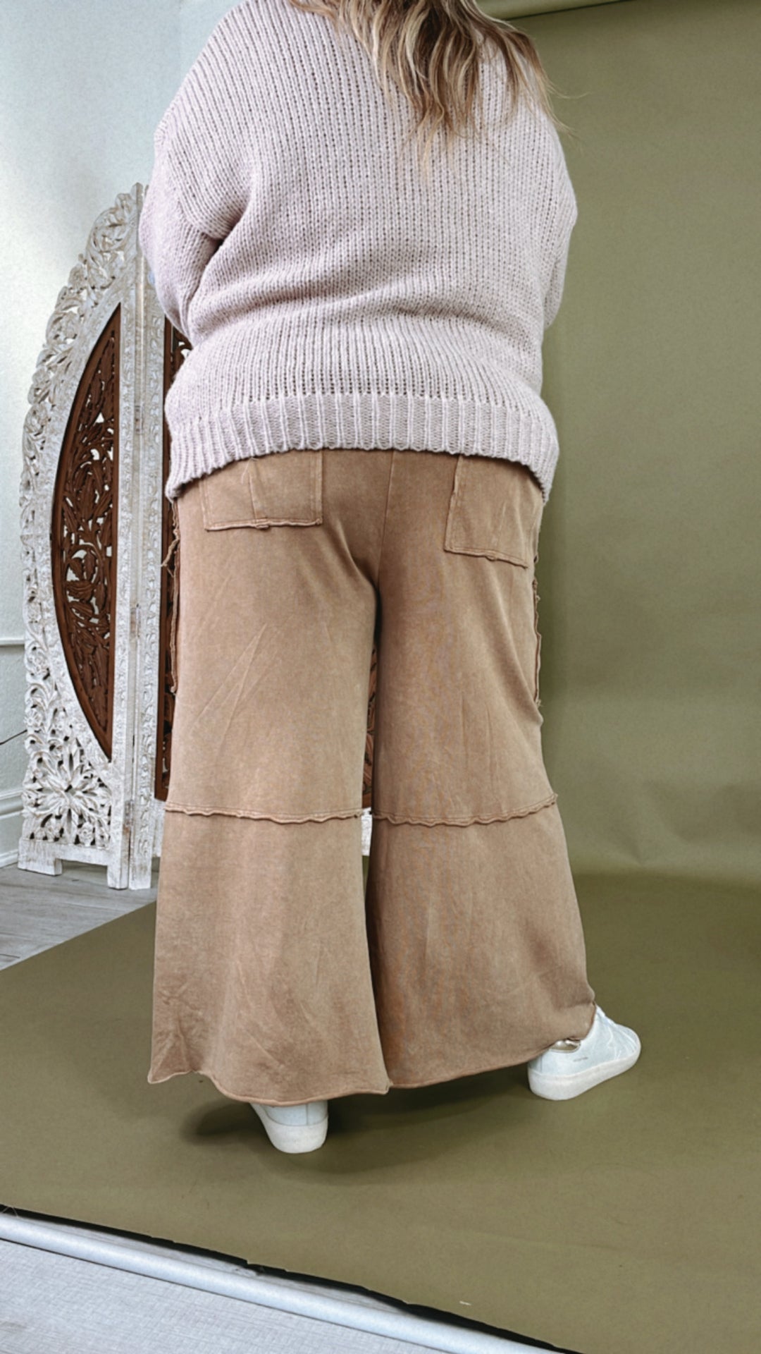 Down For It Distressed Cargo Pant, Mocha