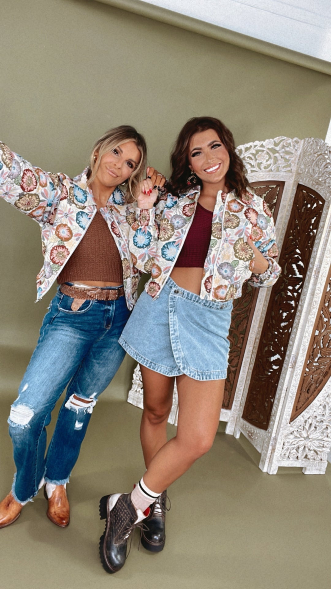 Full Of Color Floral Print Tapestry Cropped Jacket