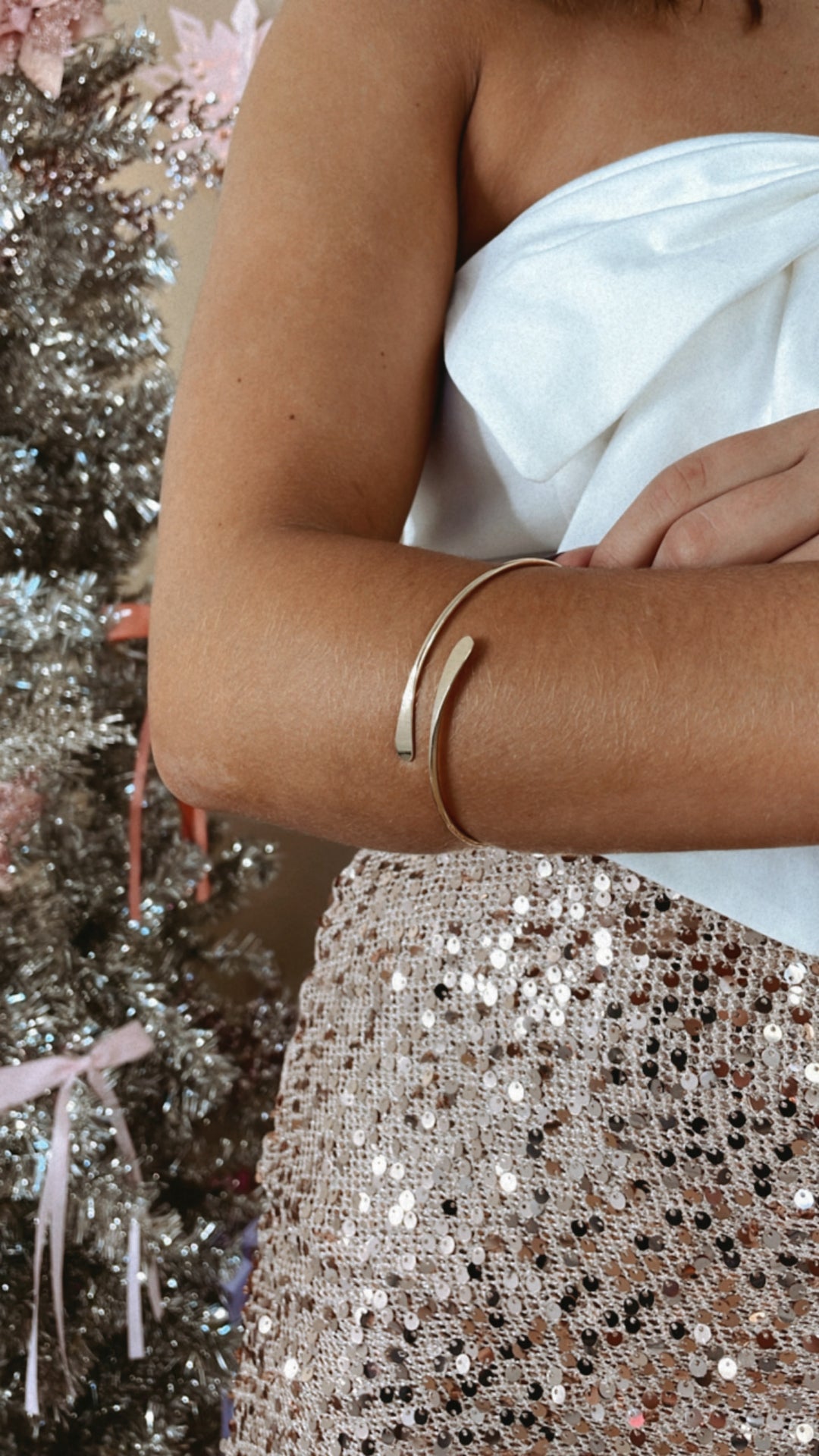 Just Enough Minimal Arm Cuff/Bangle, Gold