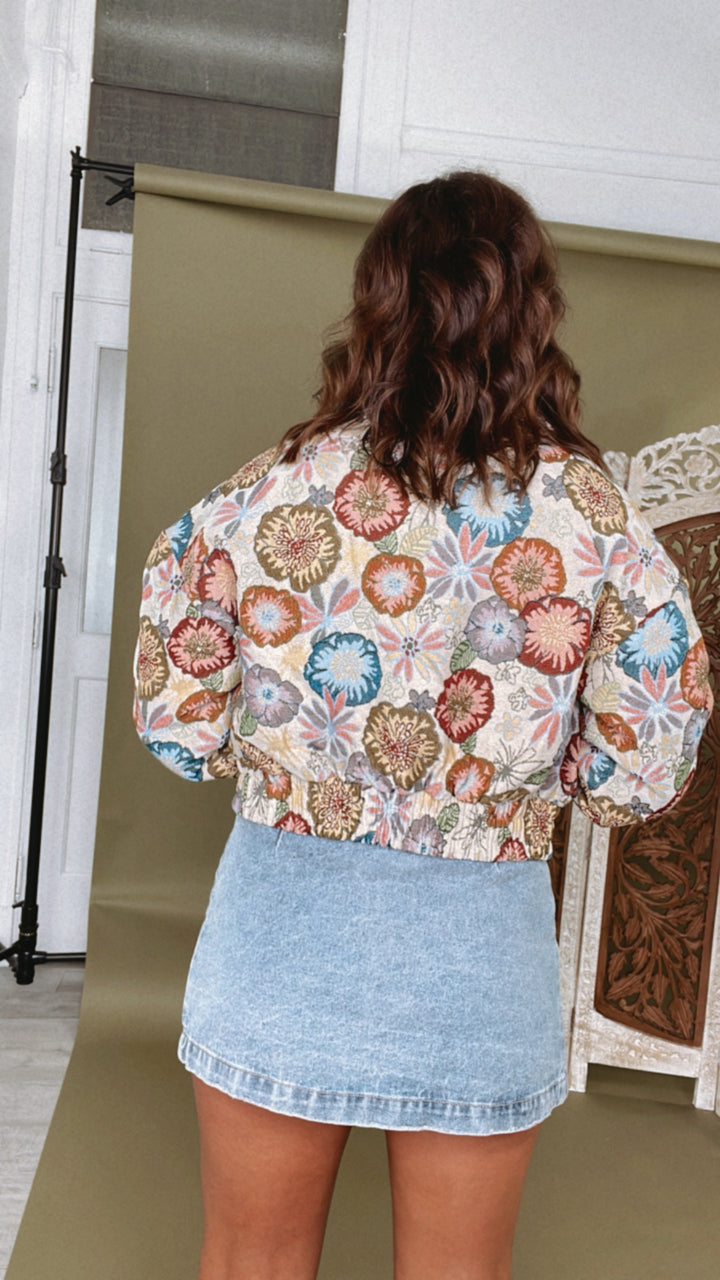 Full Of Color Floral Print Tapestry Cropped Jacket