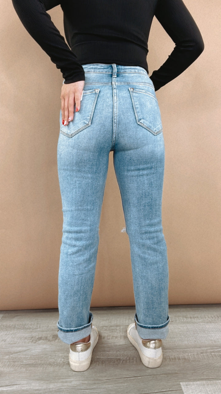 High Rise Slim Straight Jeans, Risen