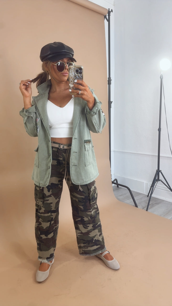 Relaxed Boyfriend Fit Camo Pant