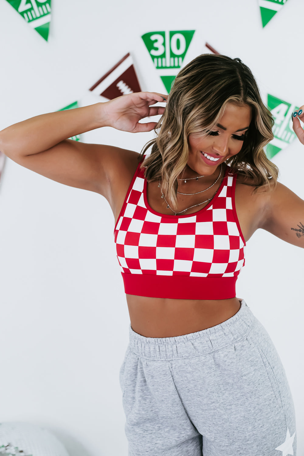 Feeling Fit Thick Strap Checkered Sports Bra, Red – Everyday Chic