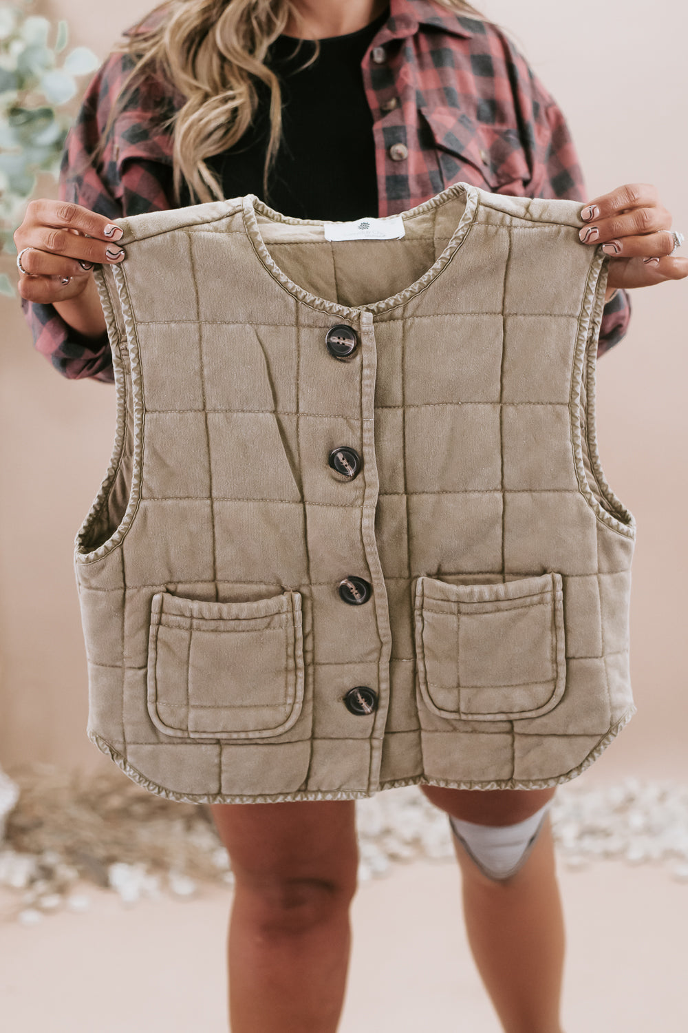 Faux Leather Cropped Puffer Vest, Beige – Everyday Chic Boutique