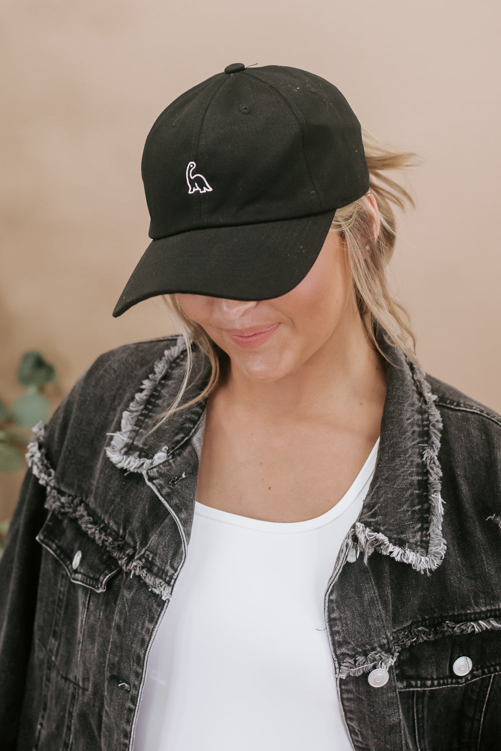 Distressed Ball Cap, Red – Everyday Chic Boutique