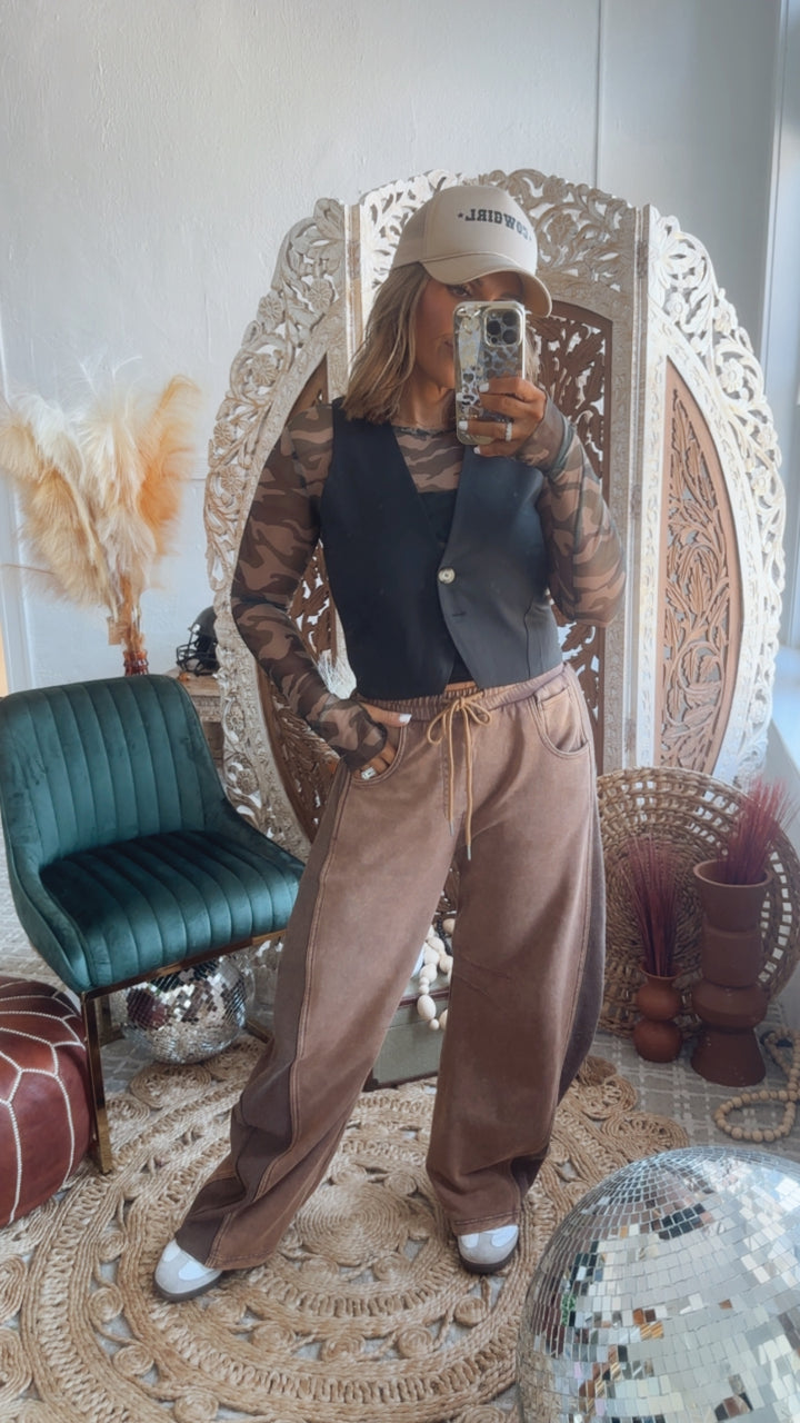 Trend Setter Barrel Leg Sweatpant, Brown