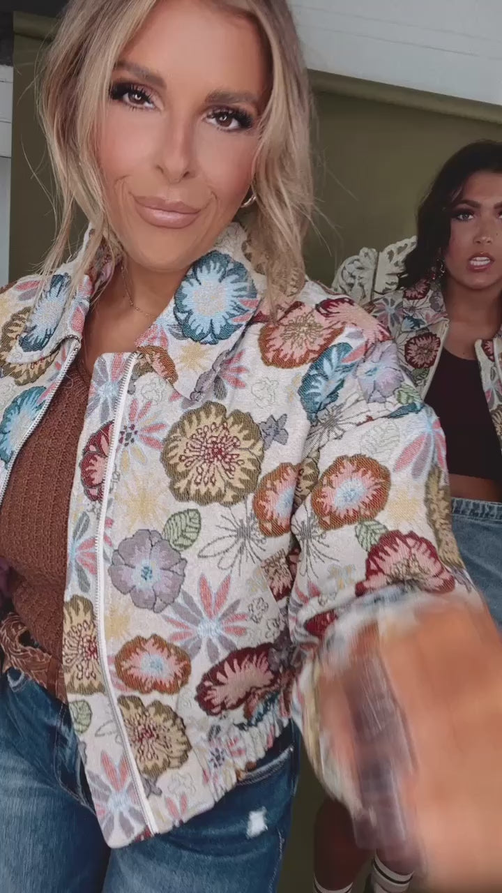 Full Of Color Floral Print Tapestry Cropped Jacket